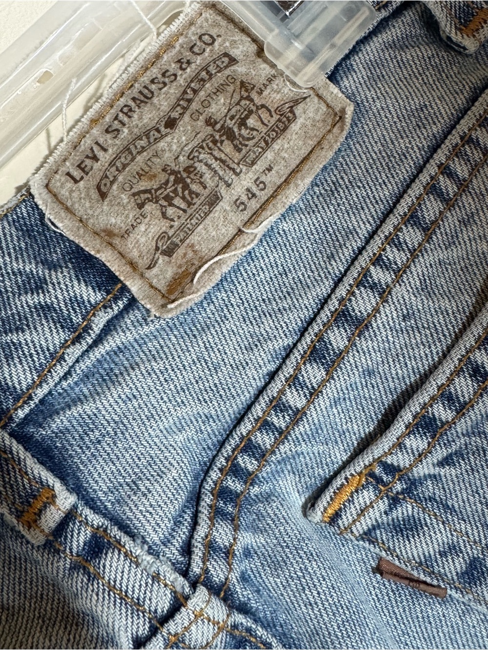 Vintage Levi's 545 brown tab size 36x30 Loose fit